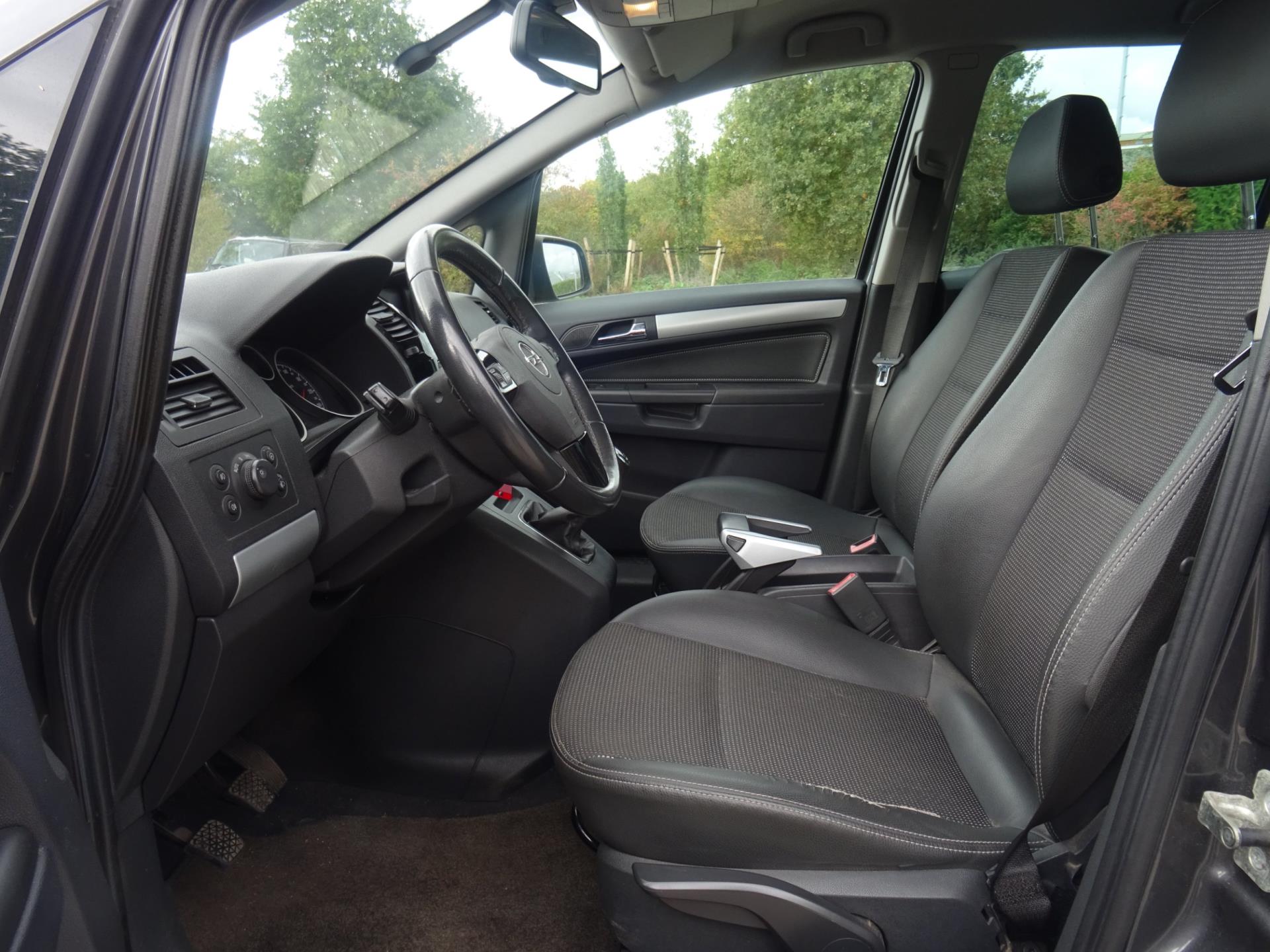 Foto van Opel Zafira