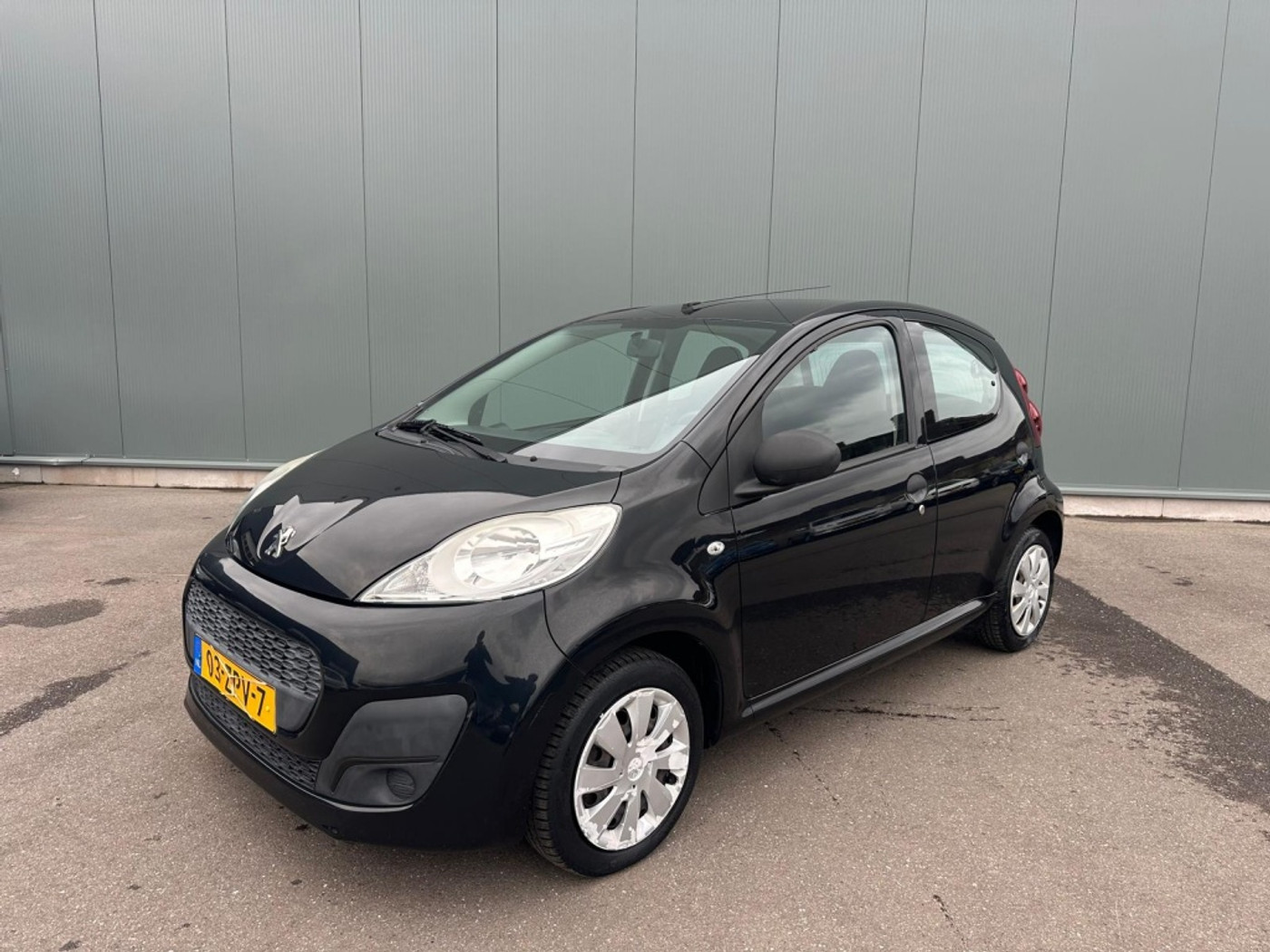 Peugeot Peugeot 107 1.0 Access Accent AIRCO | NAP ! 2013 - voorkant