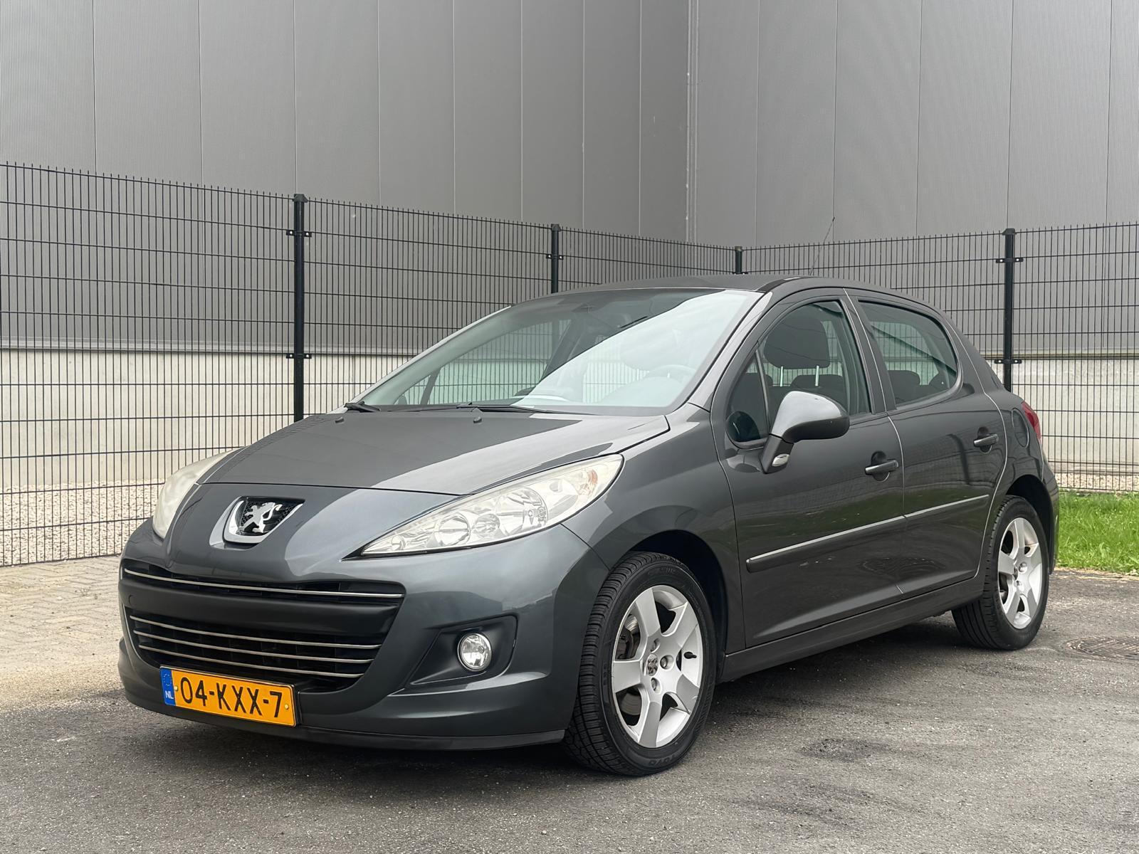 Peugeot 207 1.6 VTi Blue Lease Executive|NAVI|CLIMATE|CRUISE 2010 - voorkant