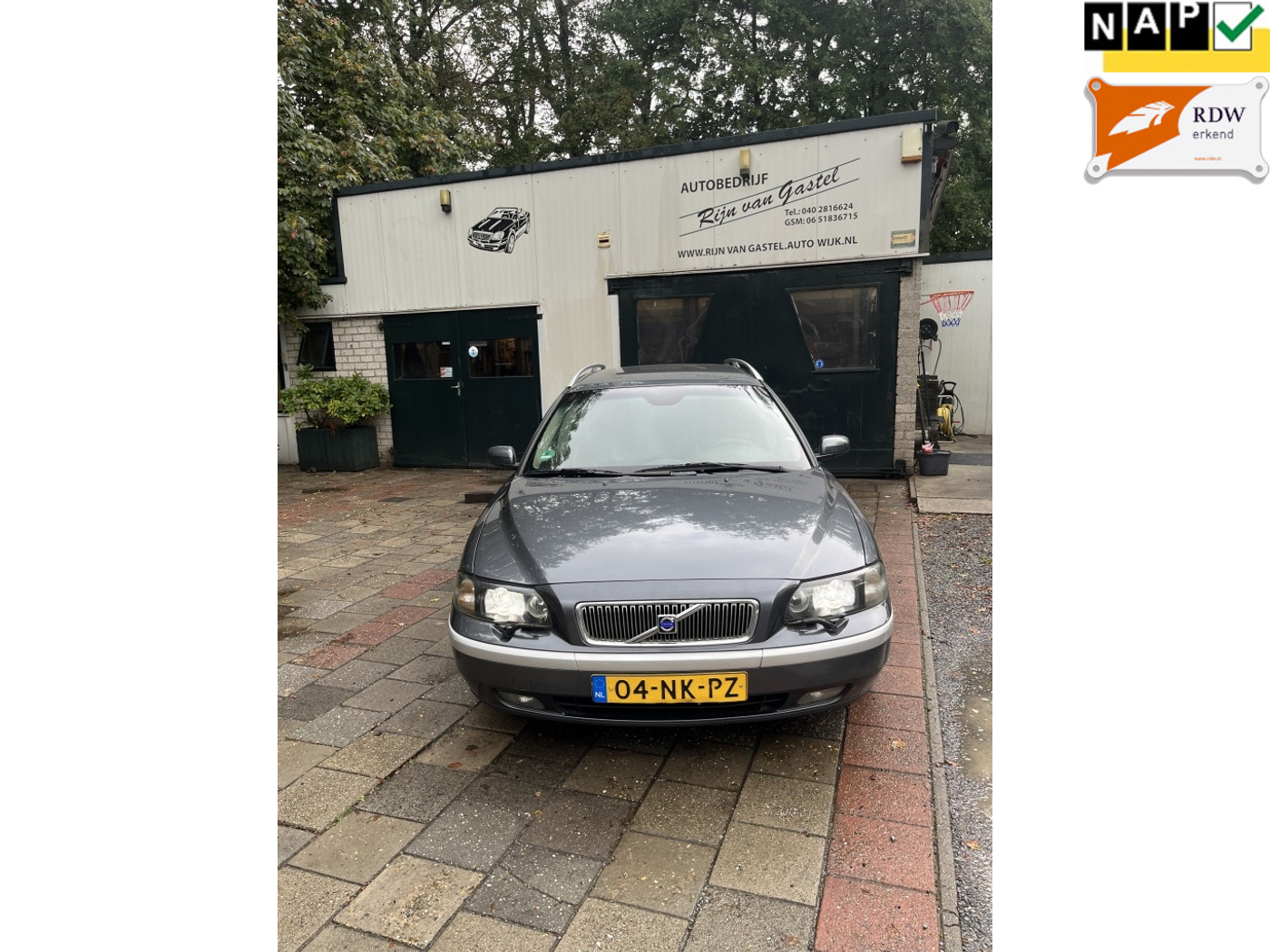 Volvo V70 2.5 T Titanium 2003 - voorkant