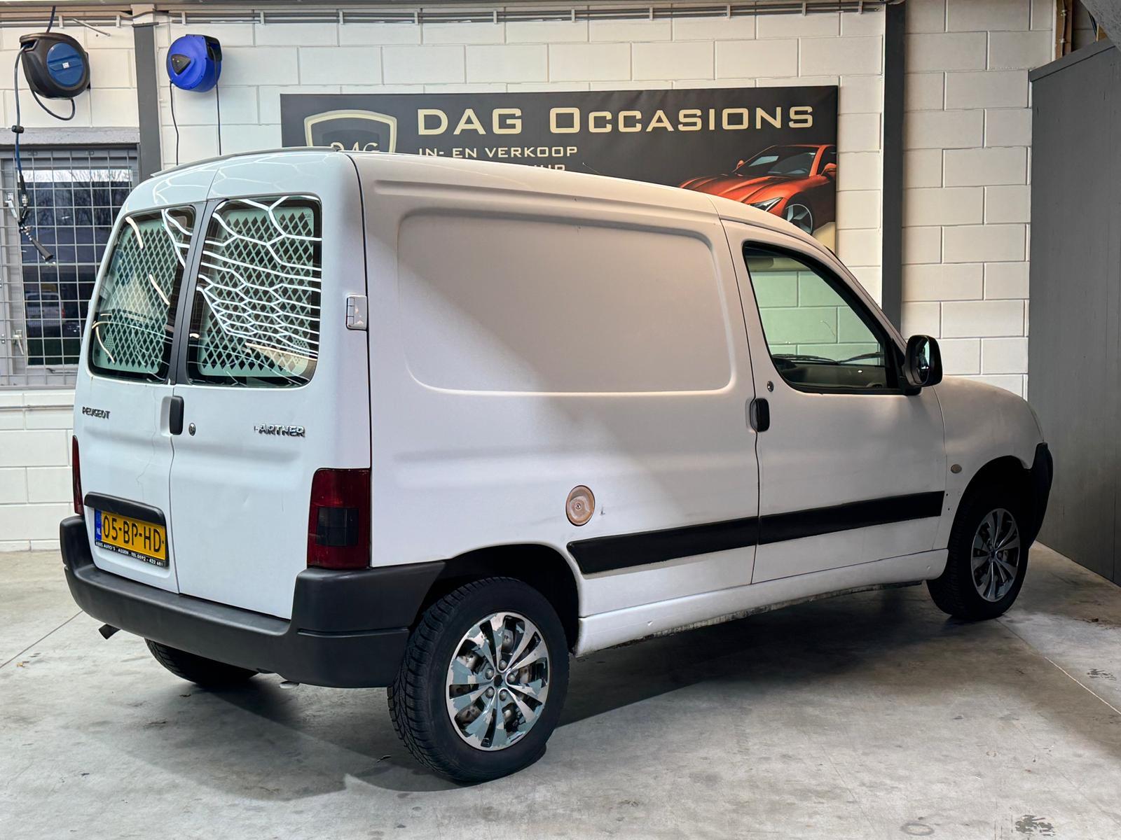 Foto van Peugeot Partner