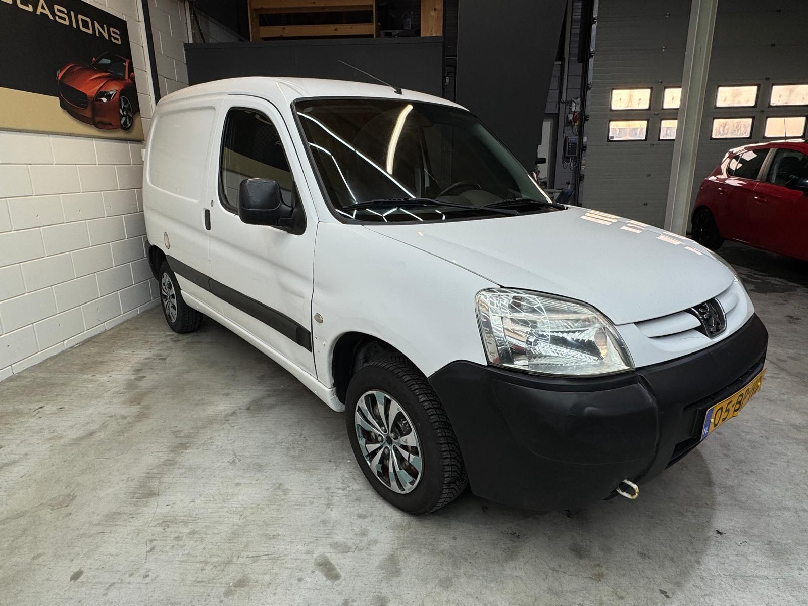 Foto van Peugeot Partner