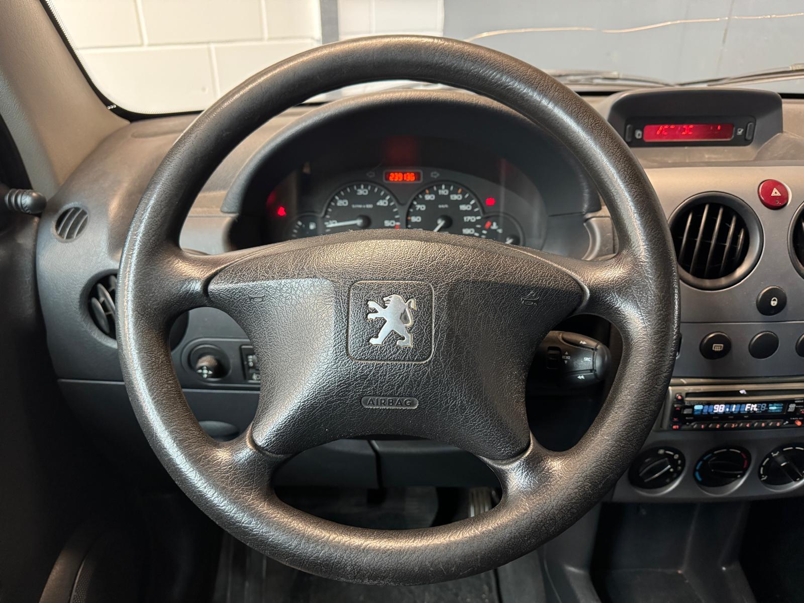 Foto van Peugeot Partner