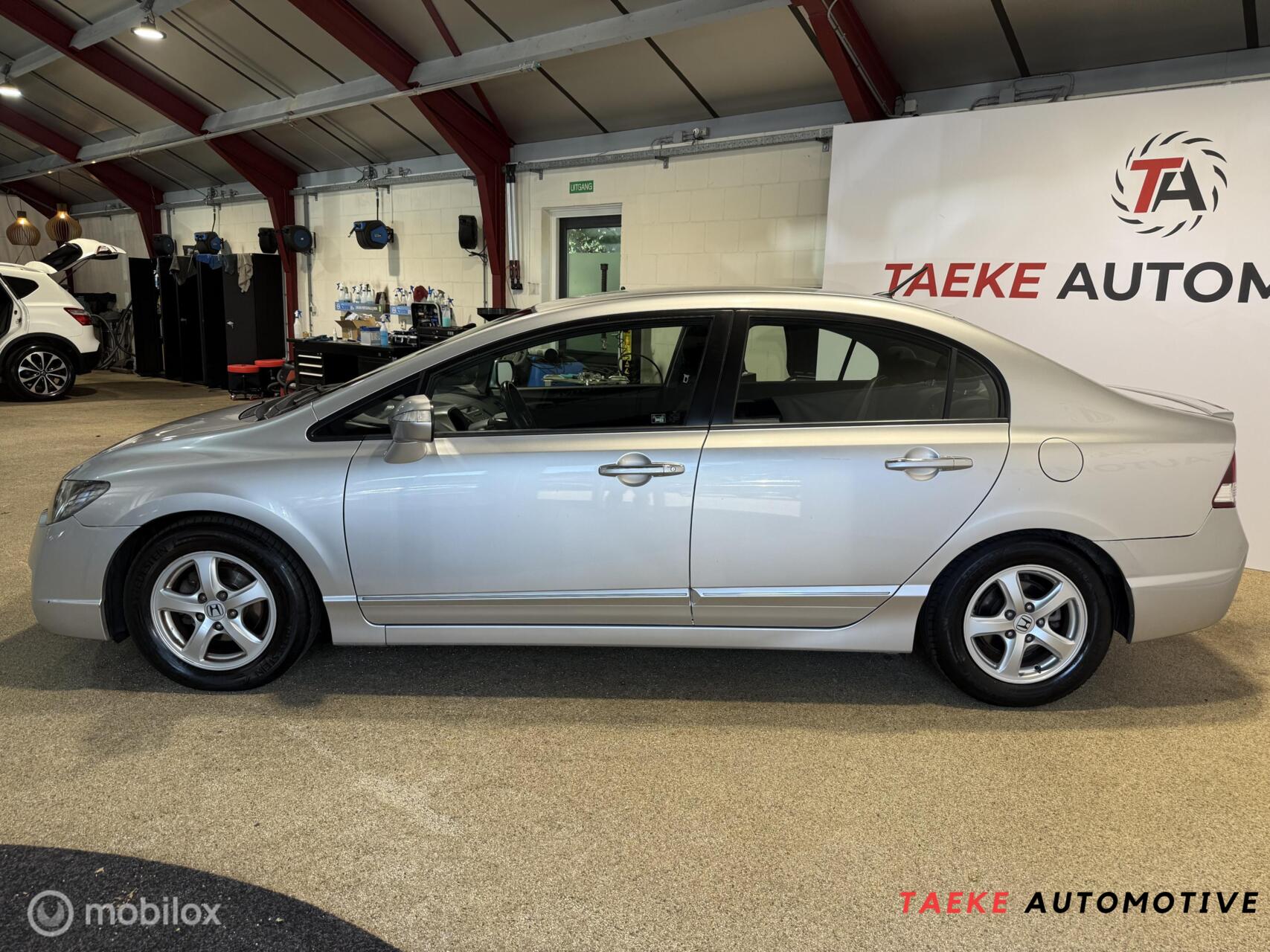 Foto van Honda Civic 4dr Hybrid