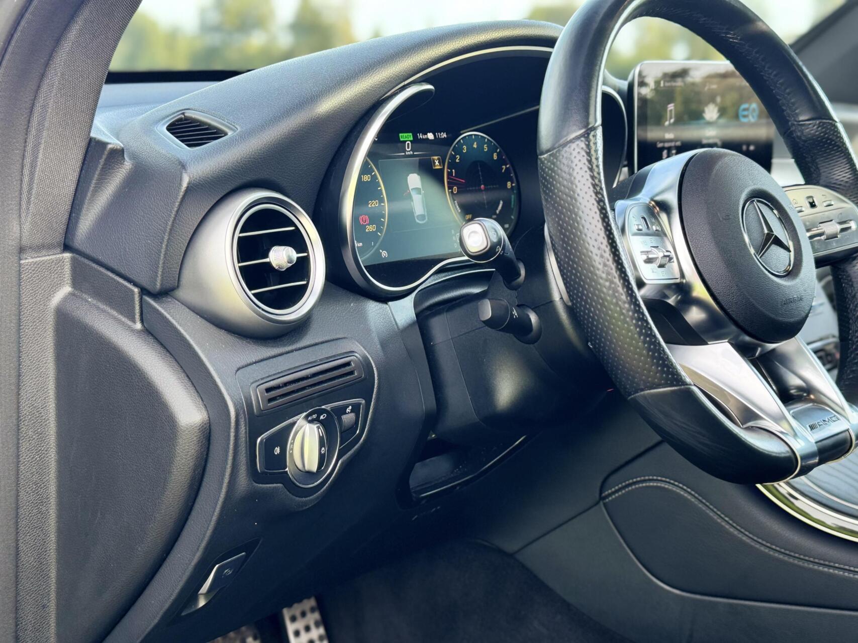 Foto van Mercedes-Benz GLC 300 E 4Matic