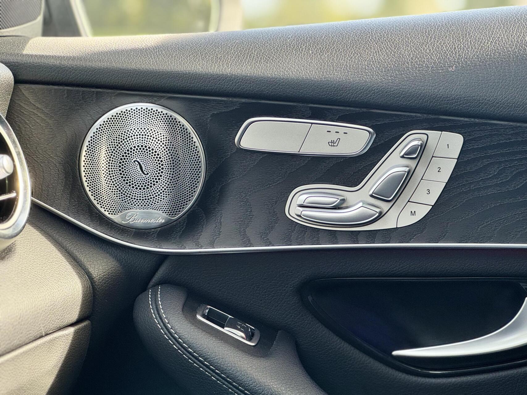 Foto van Mercedes-Benz GLC 300 E 4Matic