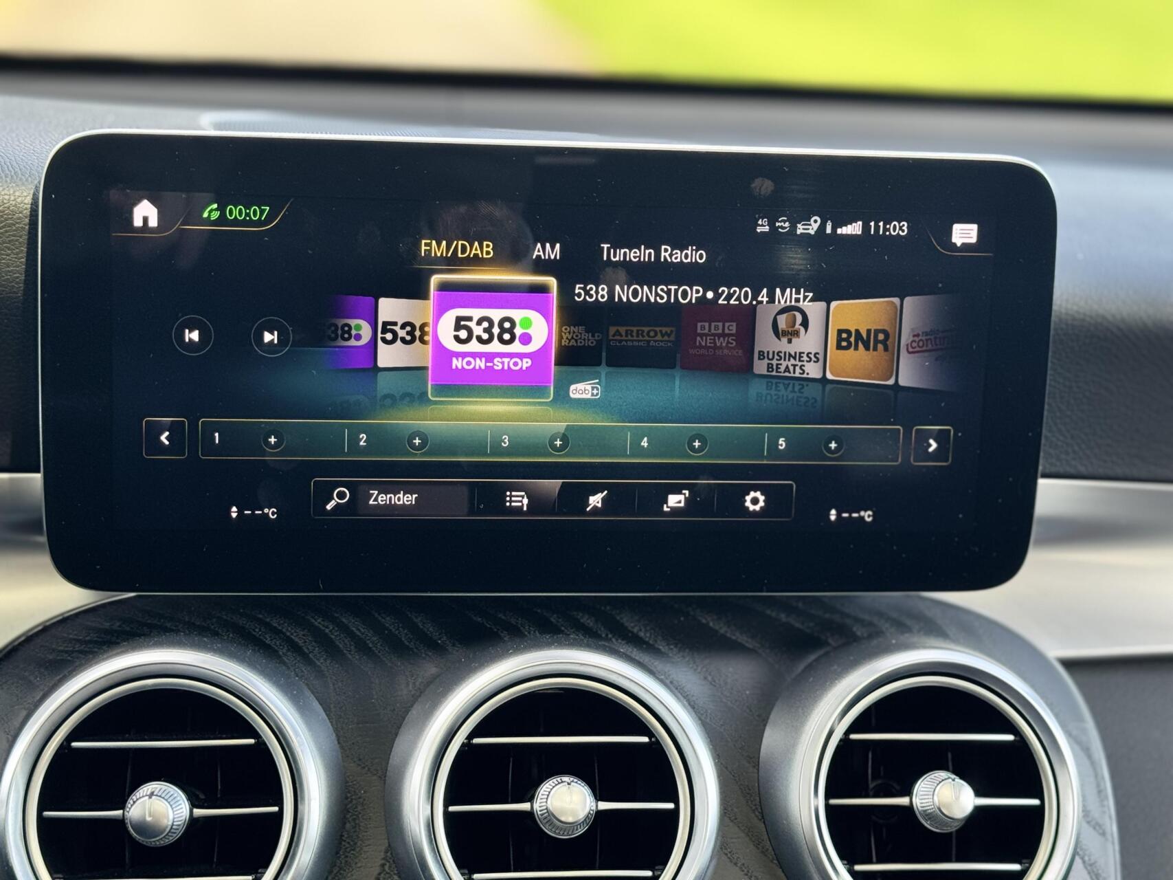 Foto van Mercedes-Benz GLC 300 E 4Matic