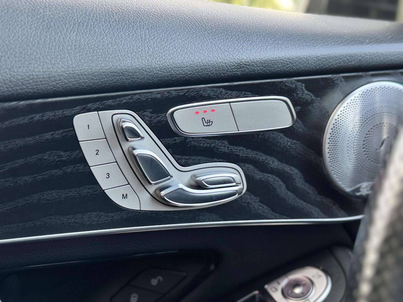 Foto van Mercedes-Benz GLC 300 E 4Matic