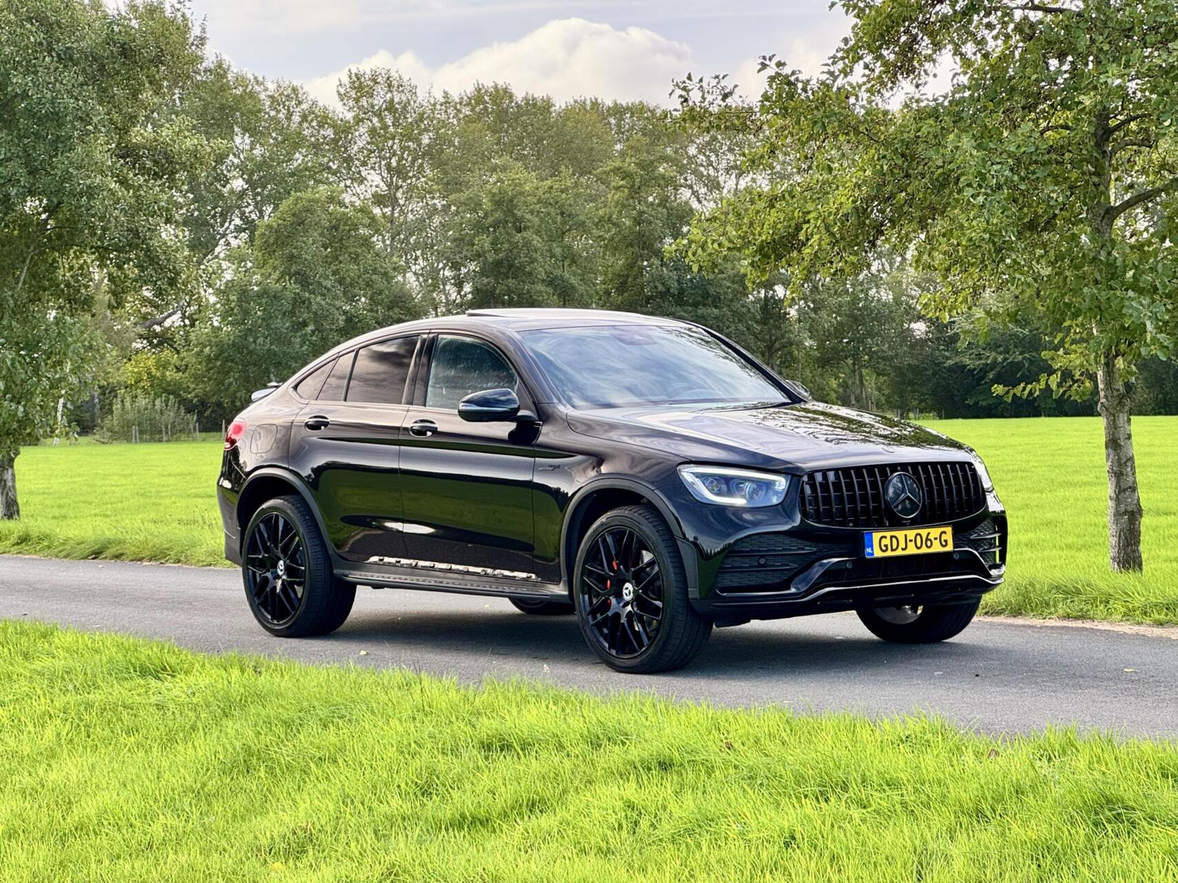 Foto van Mercedes-Benz GLC 300 E 4Matic