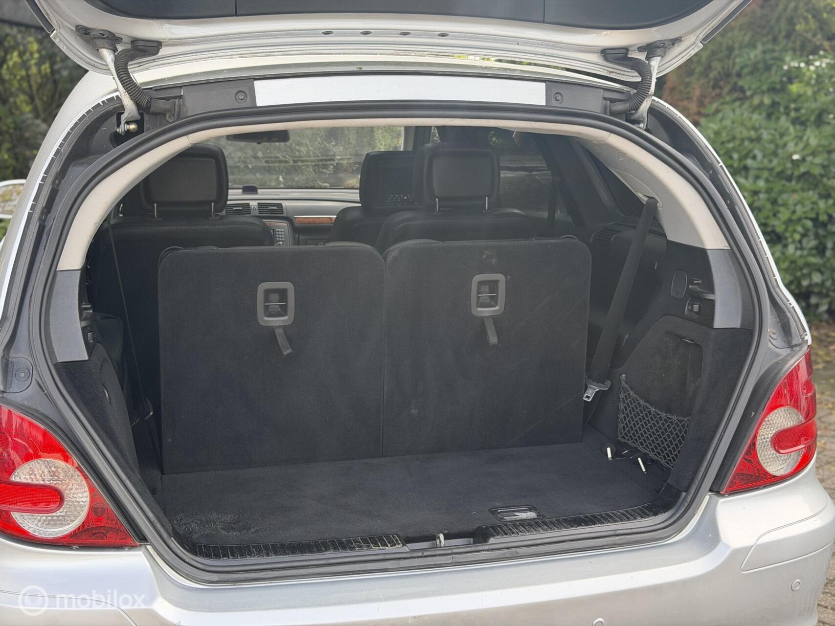 Foto van Mercedes-Benz R 500 4Matic