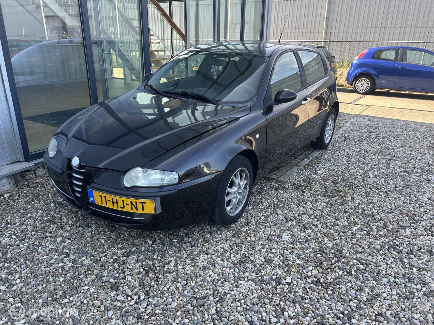 Alfa Romeo 147 1.6 T.Spark Distinctive 2001 - voorkant