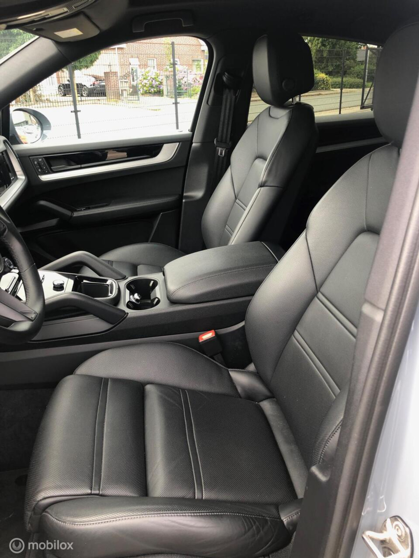Foto van Porsche Cayenne E-hybrid