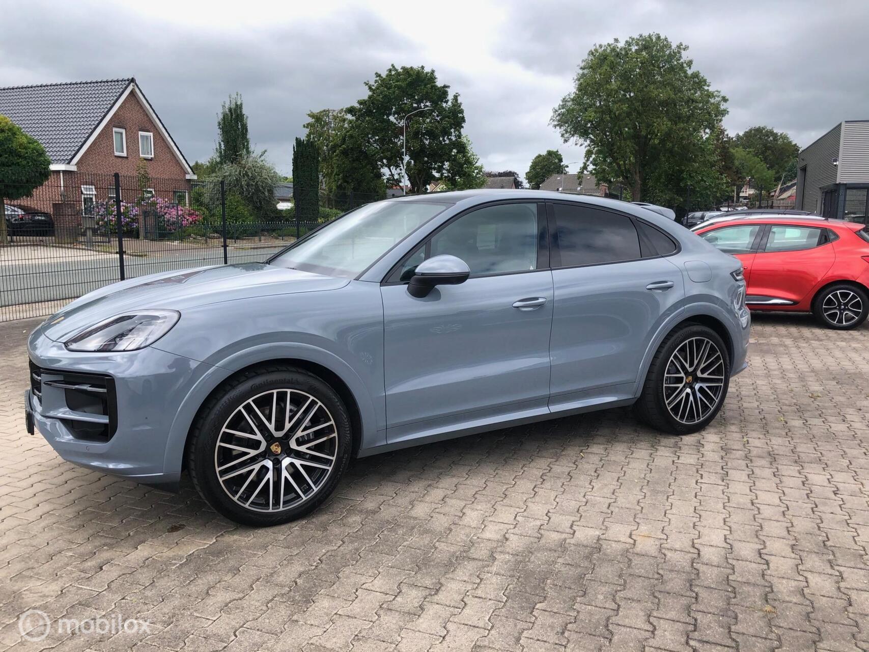 Foto van Porsche Cayenne E-hybrid