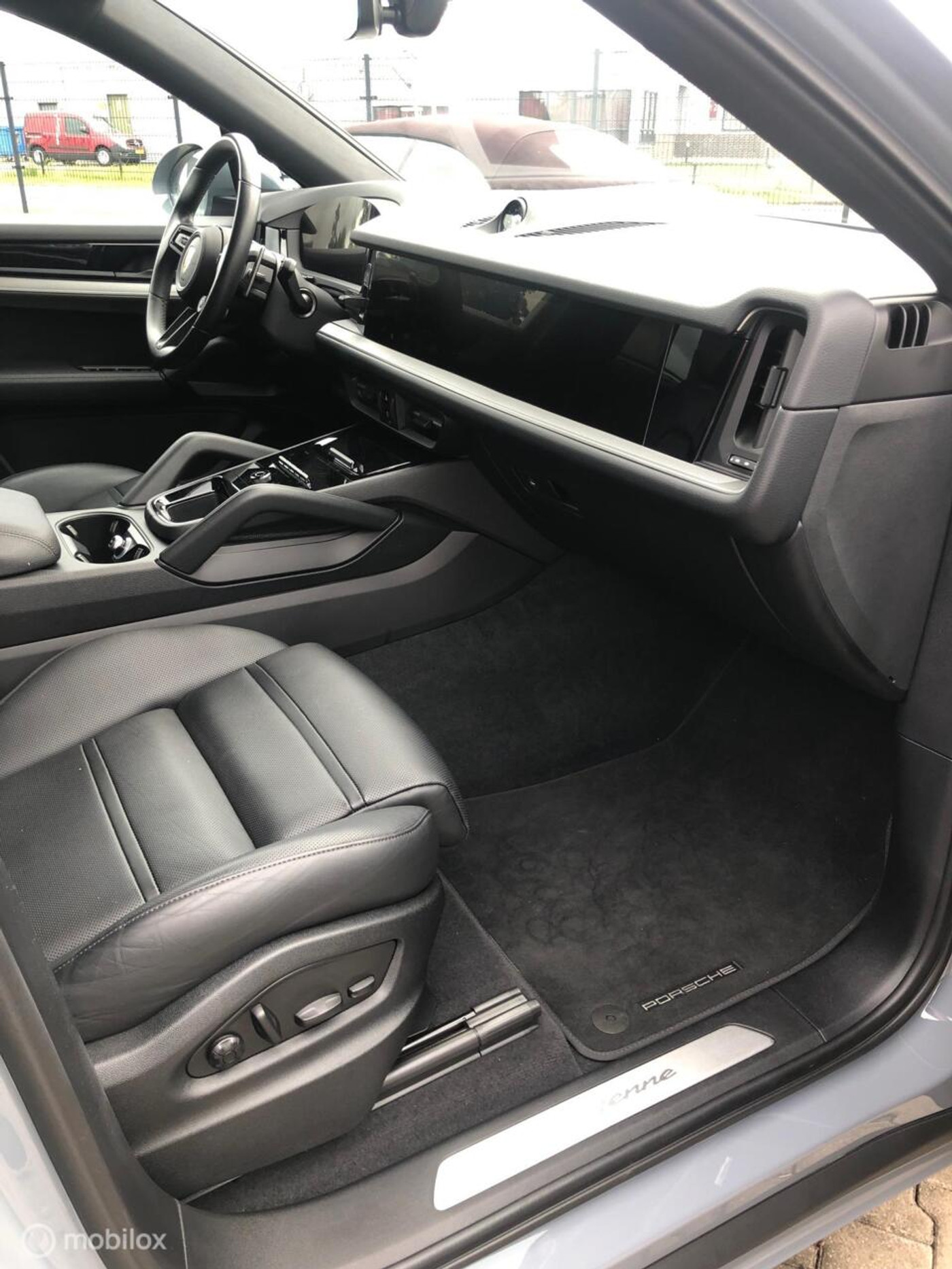 Foto van Porsche Cayenne E-hybrid