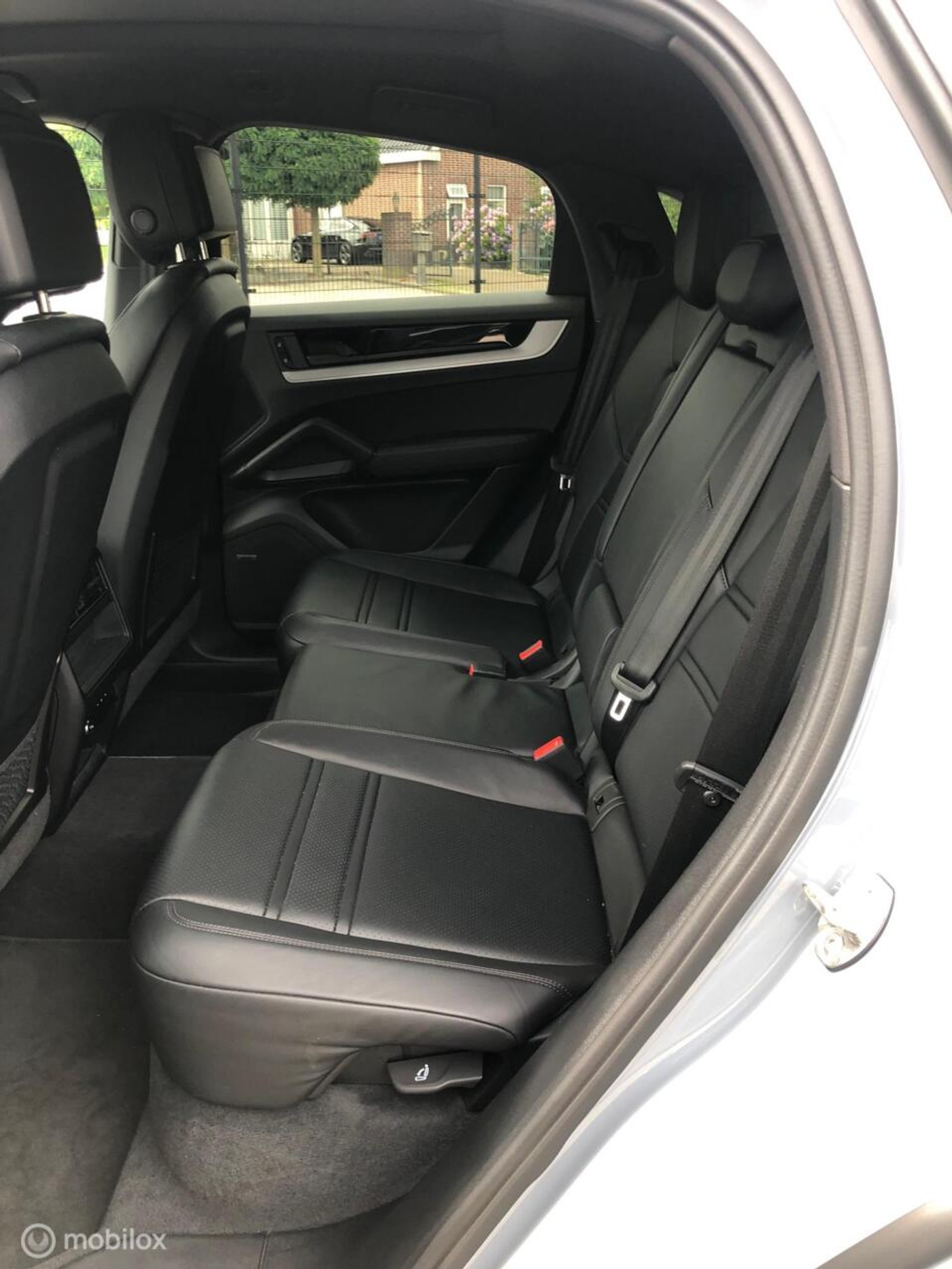 Foto van Porsche Cayenne E-hybrid