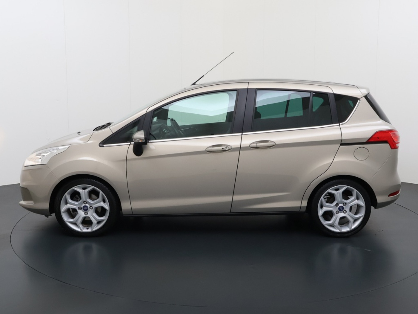 Foto van Ford B-max