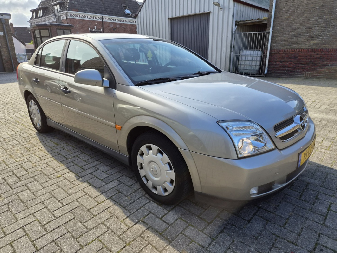Opel Vectra-c 1.8-16V Comfort 2e eigenaar !! 2003 - voorkant