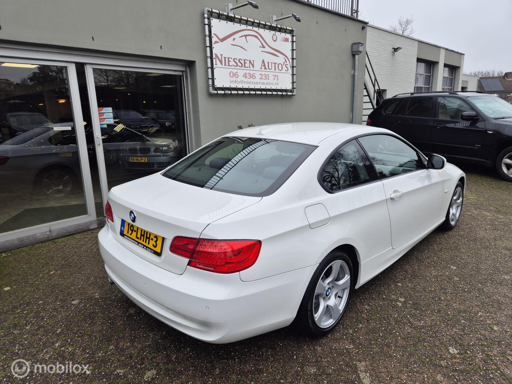 Foto van BMW 320i