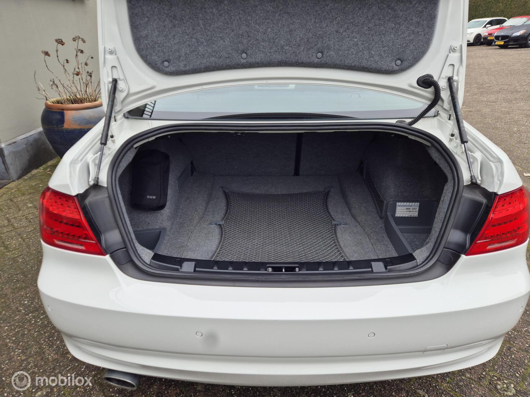 Foto van BMW 320i