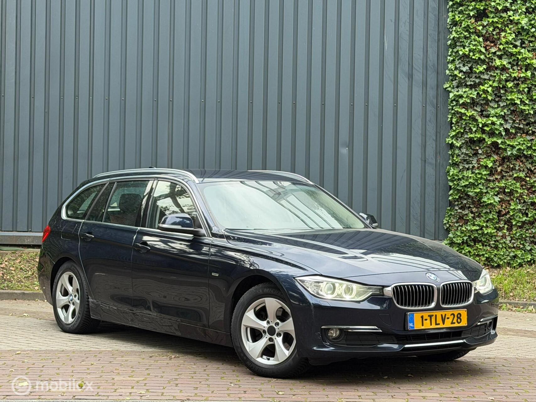 BMW 320ed 320d Automaat|Stoelverw|Vol Leer|Cruise 2014 - voorkant