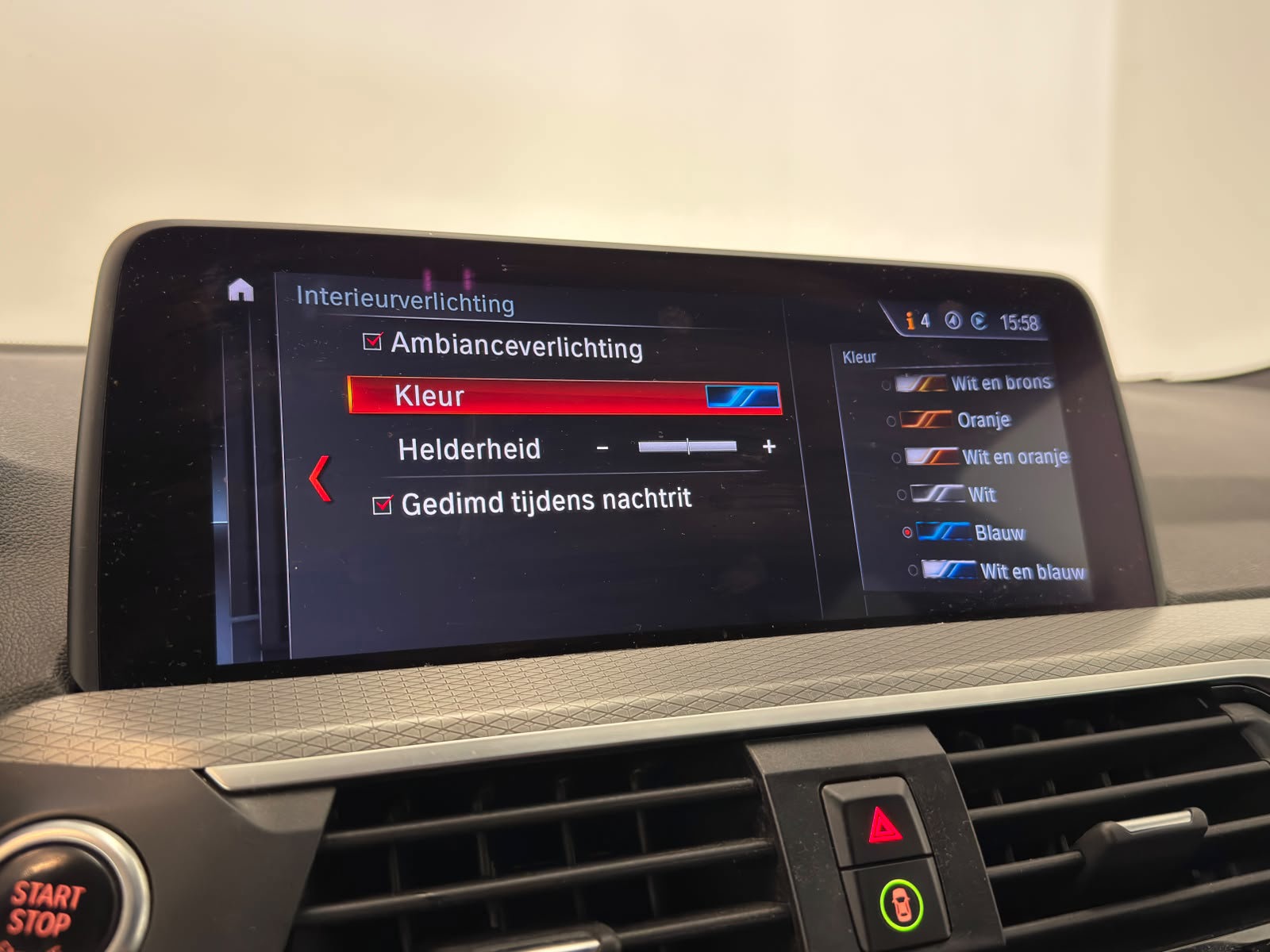 Foto van BMW X3 Xdrive20i