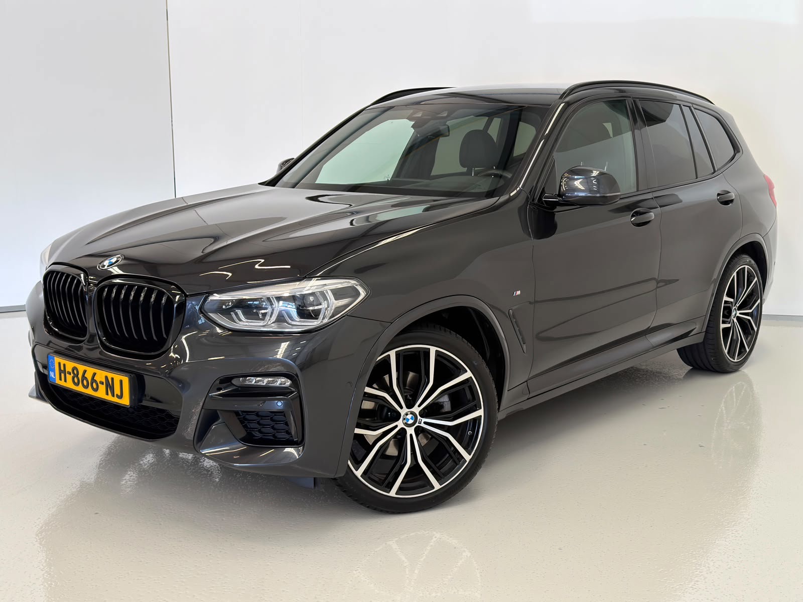 BMW X3 Xdrive20i XDrive20i High Executive / M-pakket / Shadow Line / HUD 2019 - voorkant