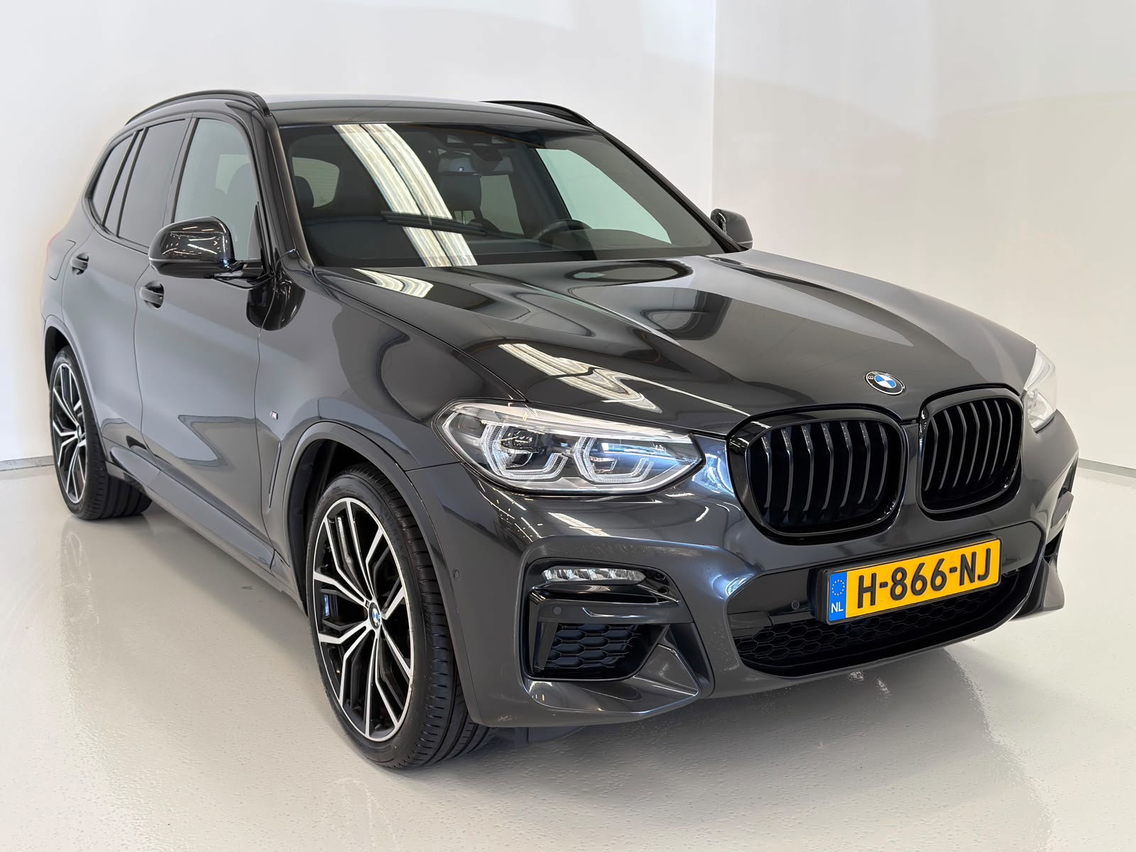 Foto van BMW X3 Xdrive20i