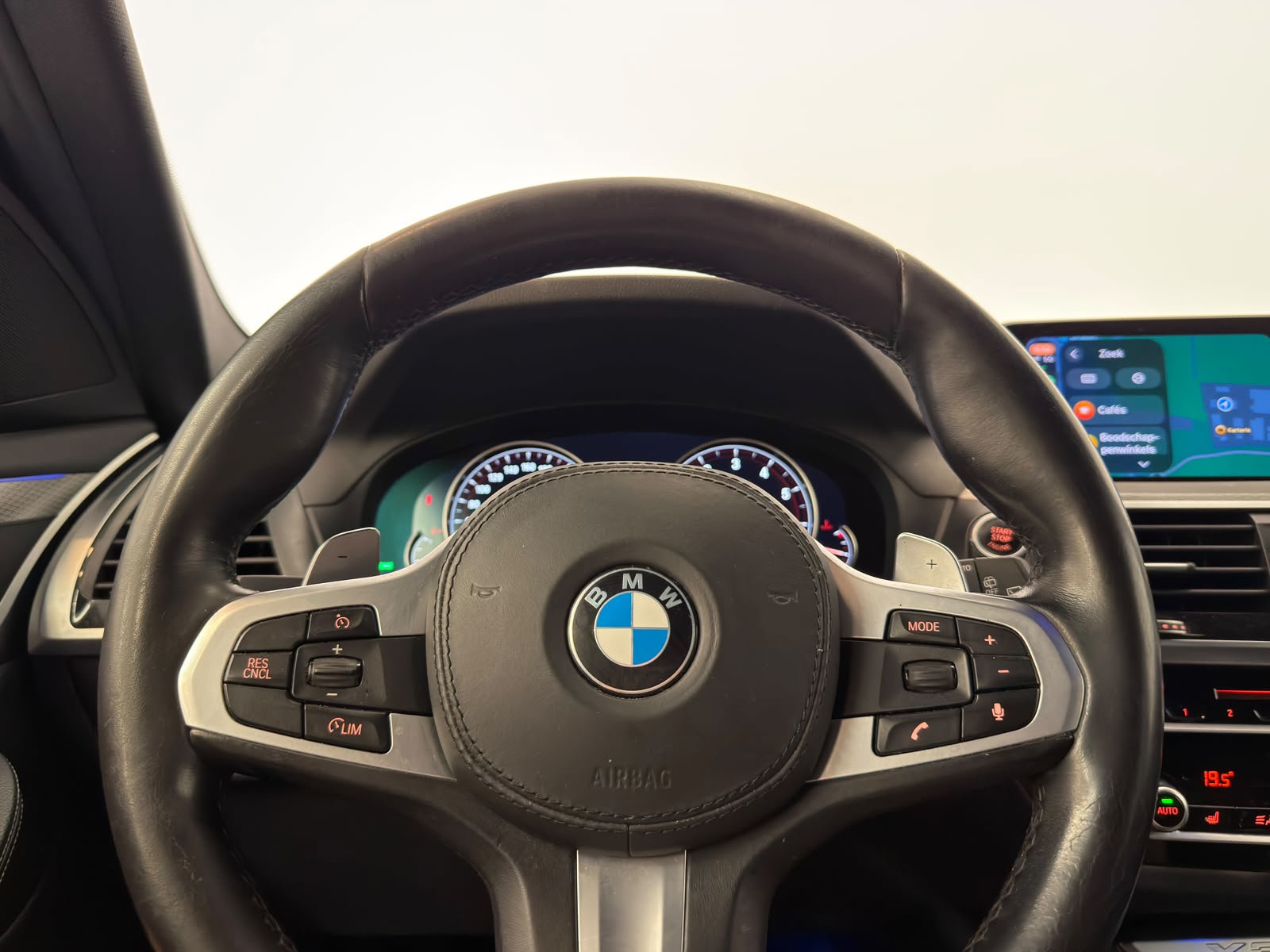 Foto van BMW X3 Xdrive20i