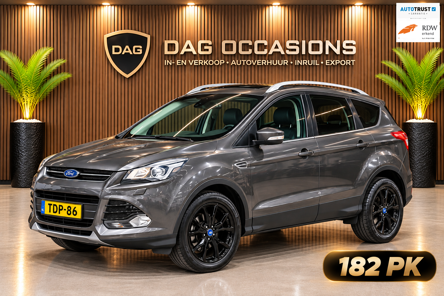 Ford Kuga 1.6 Titanium 4WD|AUTO|CAMERA|OPENDAK|LEER|TREKHAAK 2013 - voorkant