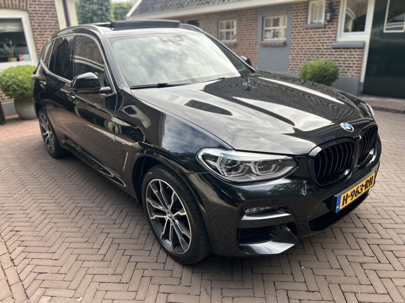 Foto van BMW X3 Xdrive20i