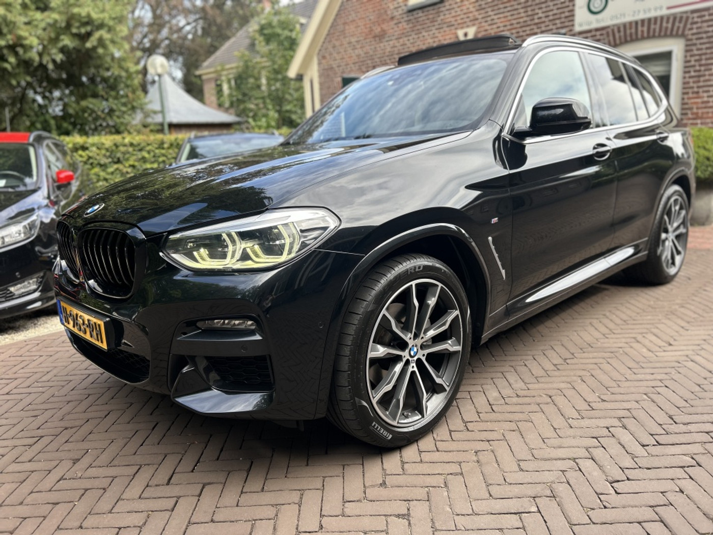 Foto van BMW X3 Xdrive20i