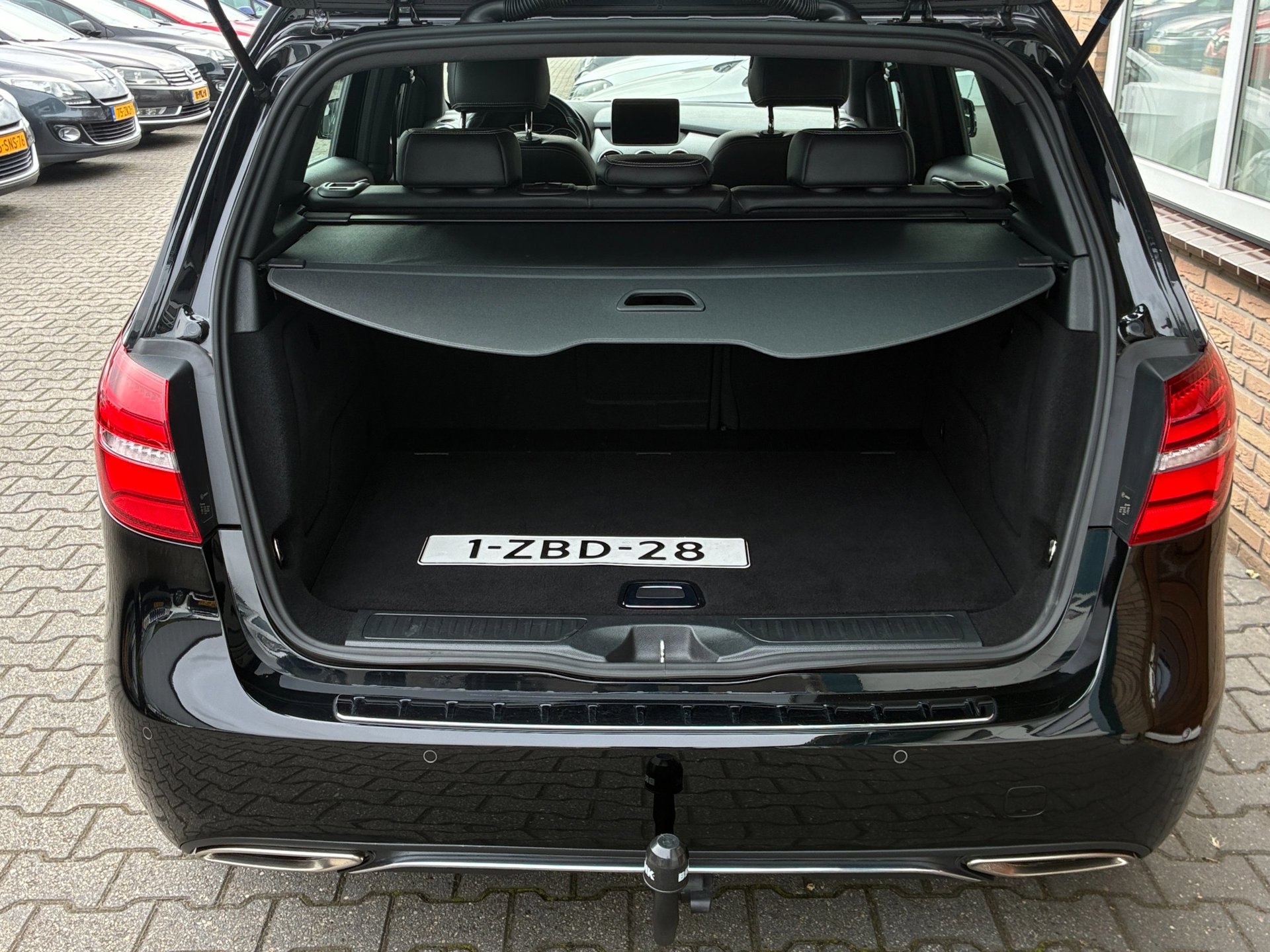 Foto van Mercedes-Benz B 180