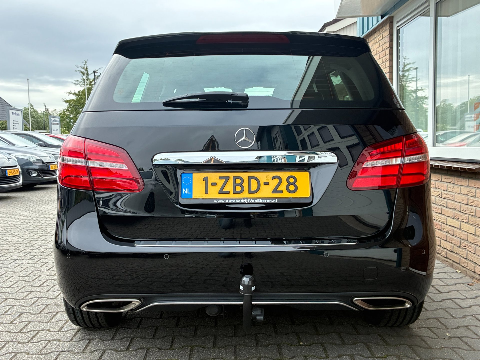 Foto van Mercedes-Benz B 180