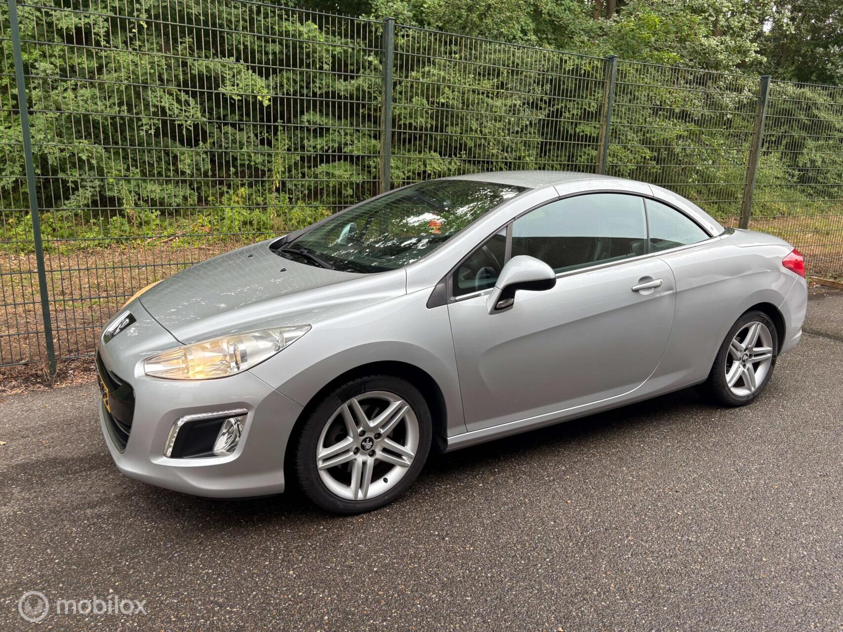 Foto van Peugeot 308 CC