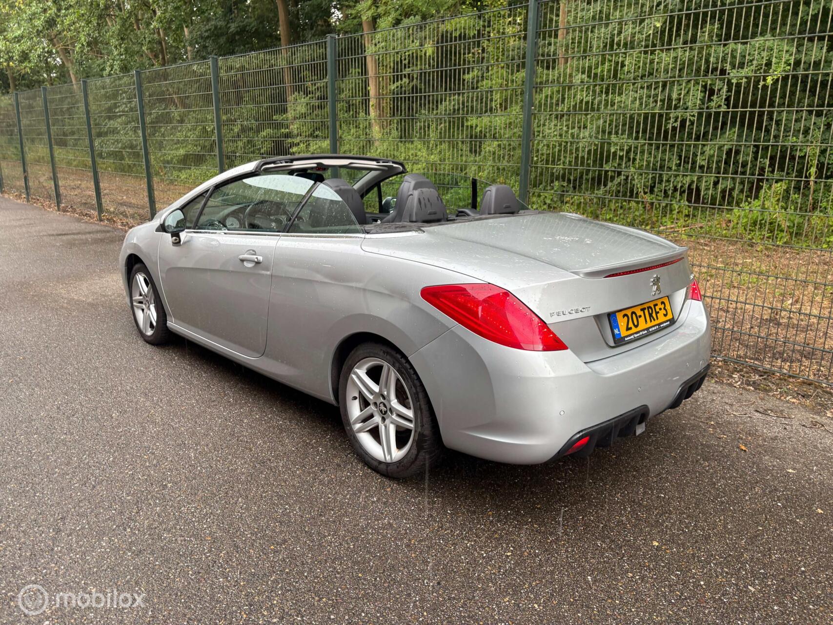 Foto van Peugeot 308 CC