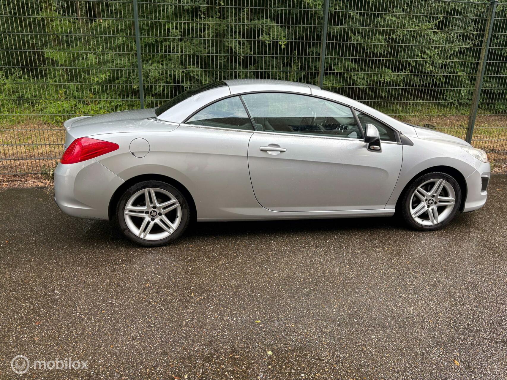 Foto van Peugeot 308 CC