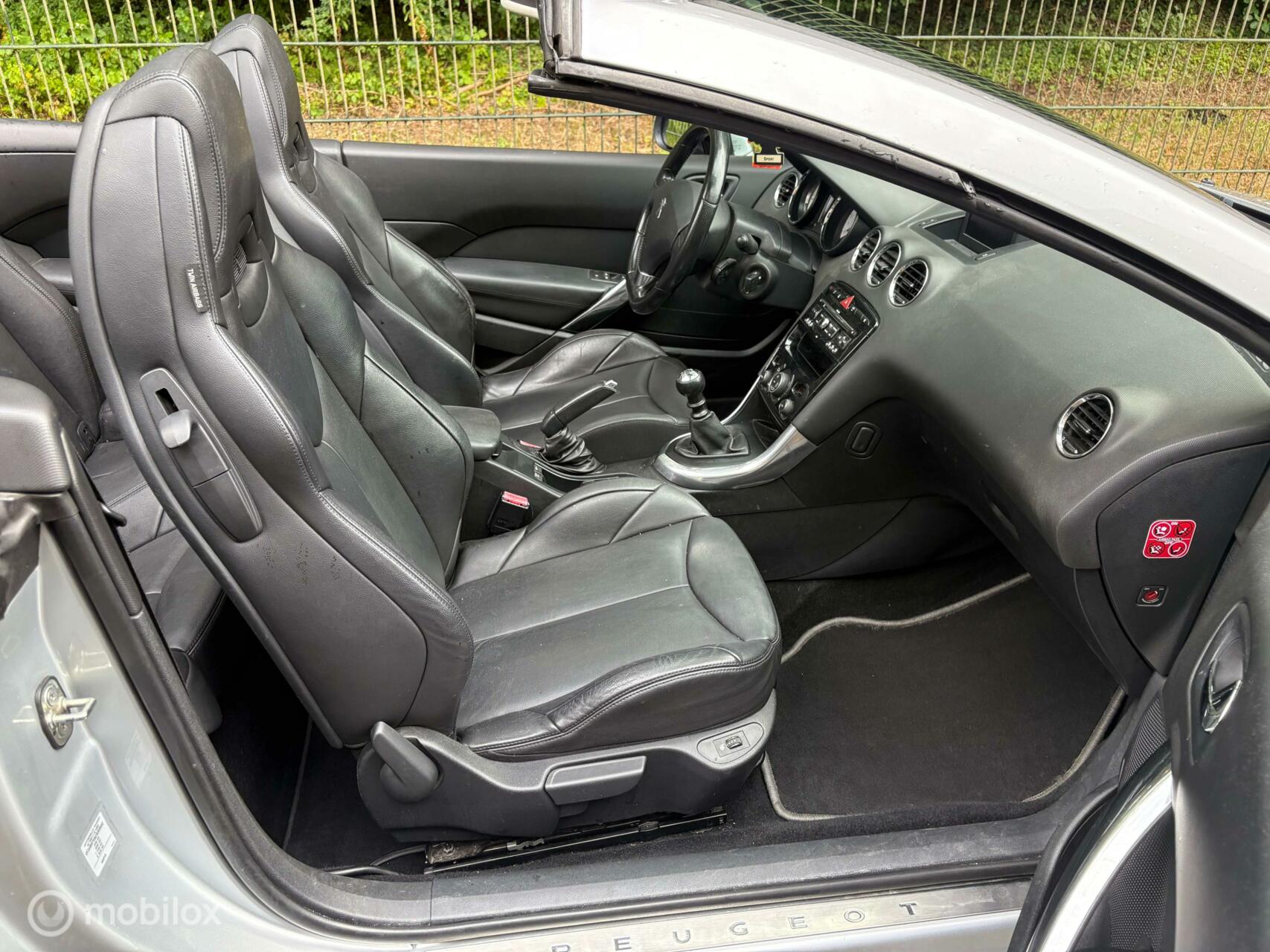 Foto van Peugeot 308 CC