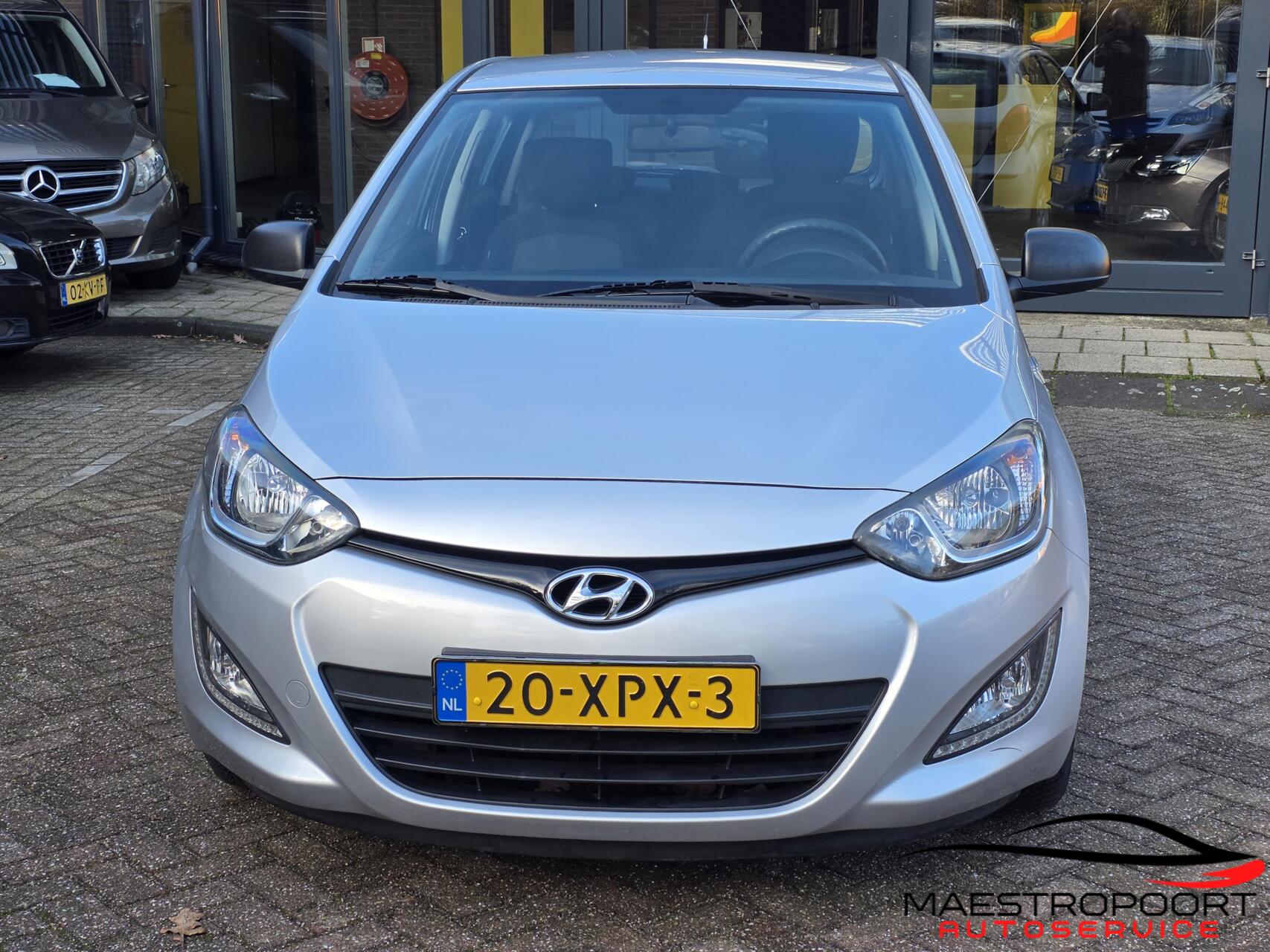 Hyundai I20 1.2i Business Edition 2012 - voorkant