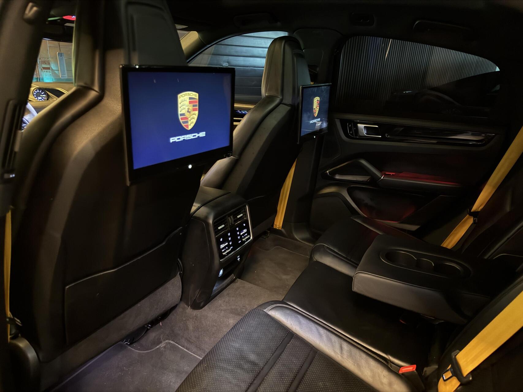 Foto van Porsche Cayenne E-hybrid