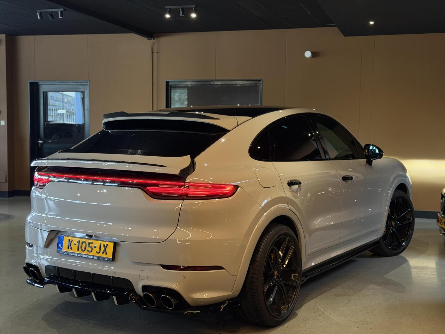 Foto van Porsche Cayenne E-hybrid