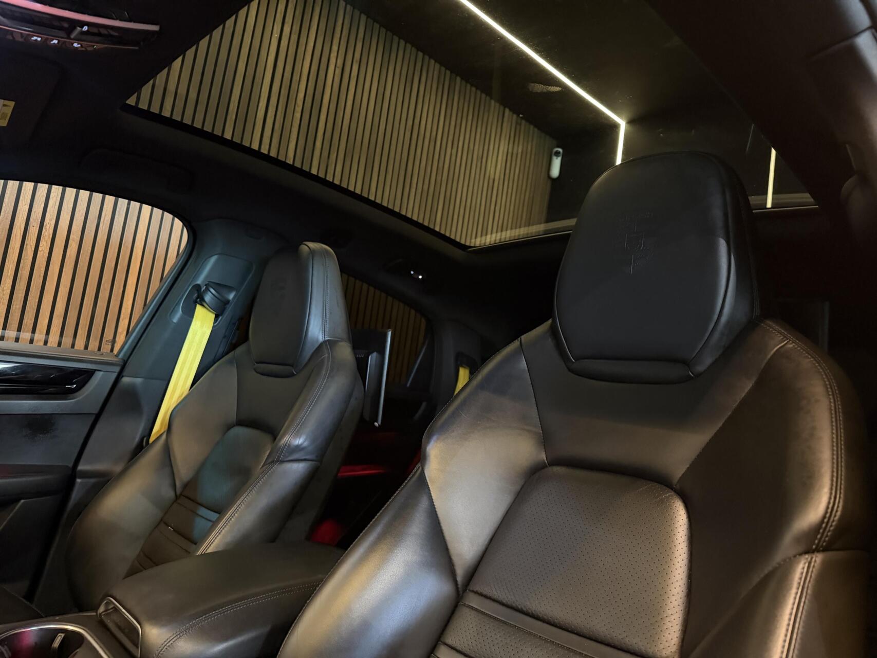 Foto van Porsche Cayenne E-hybrid
