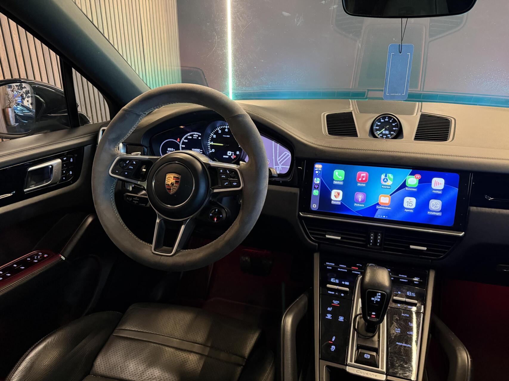 Foto van Porsche Cayenne E-hybrid
