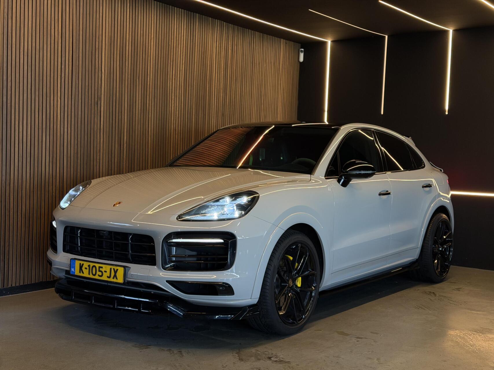 Foto van Porsche Cayenne E-hybrid