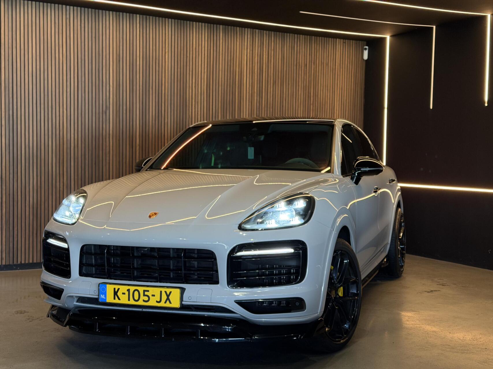 Foto van Porsche Cayenne E-hybrid