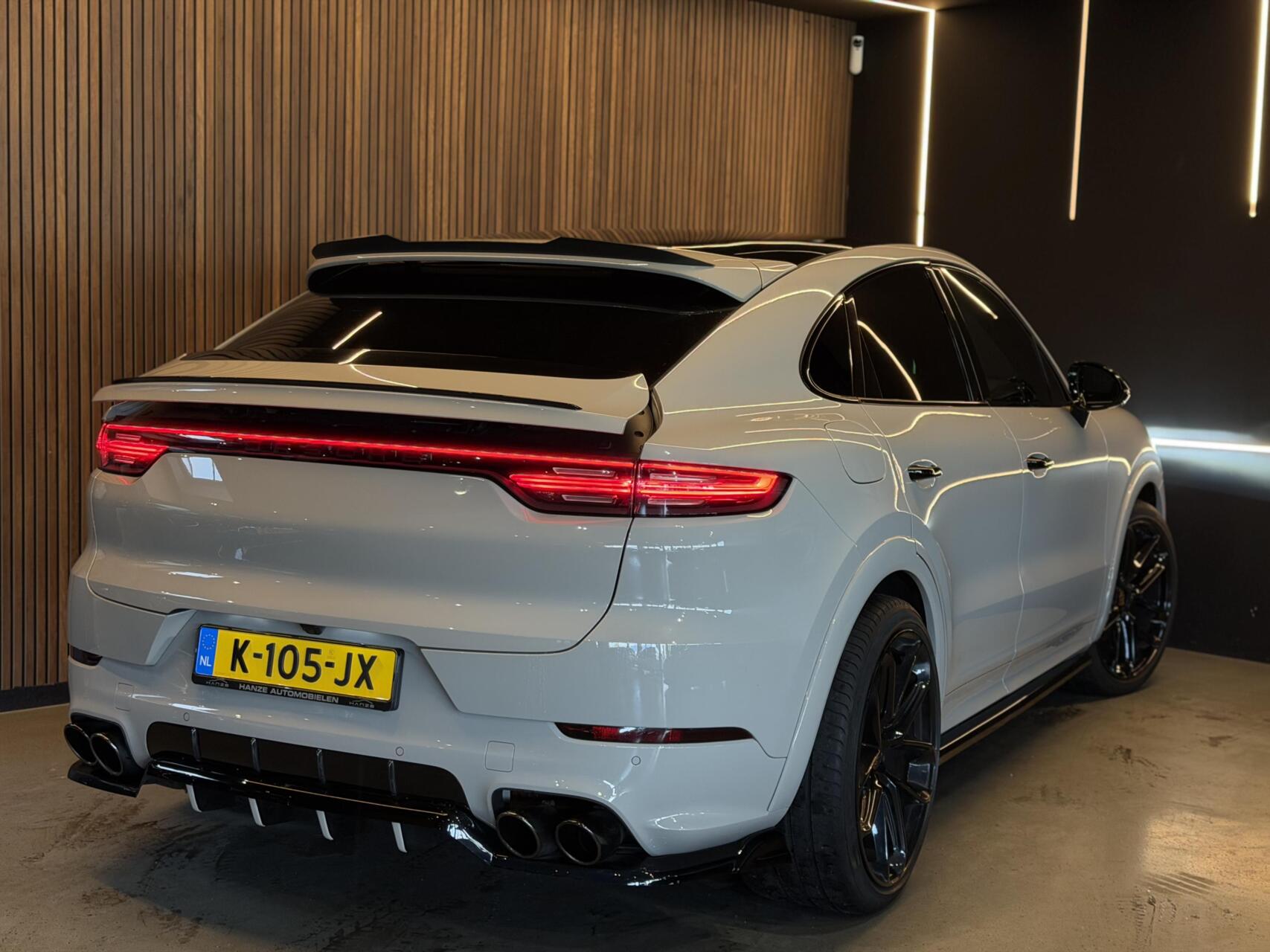 Foto van Porsche Cayenne E-hybrid