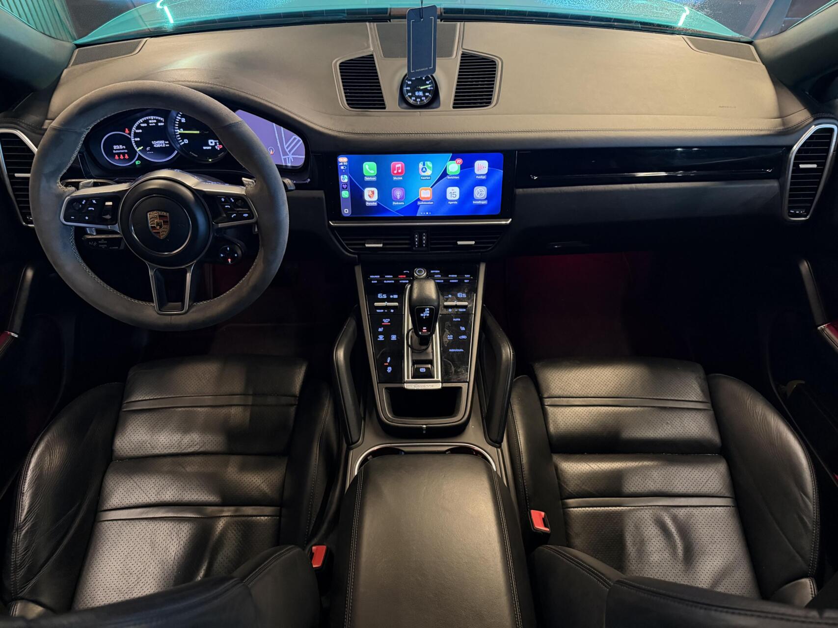 Foto van Porsche Cayenne E-hybrid