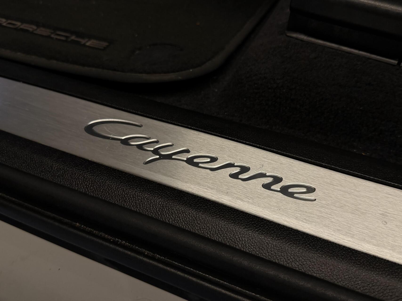 Foto van Porsche Cayenne E-hybrid