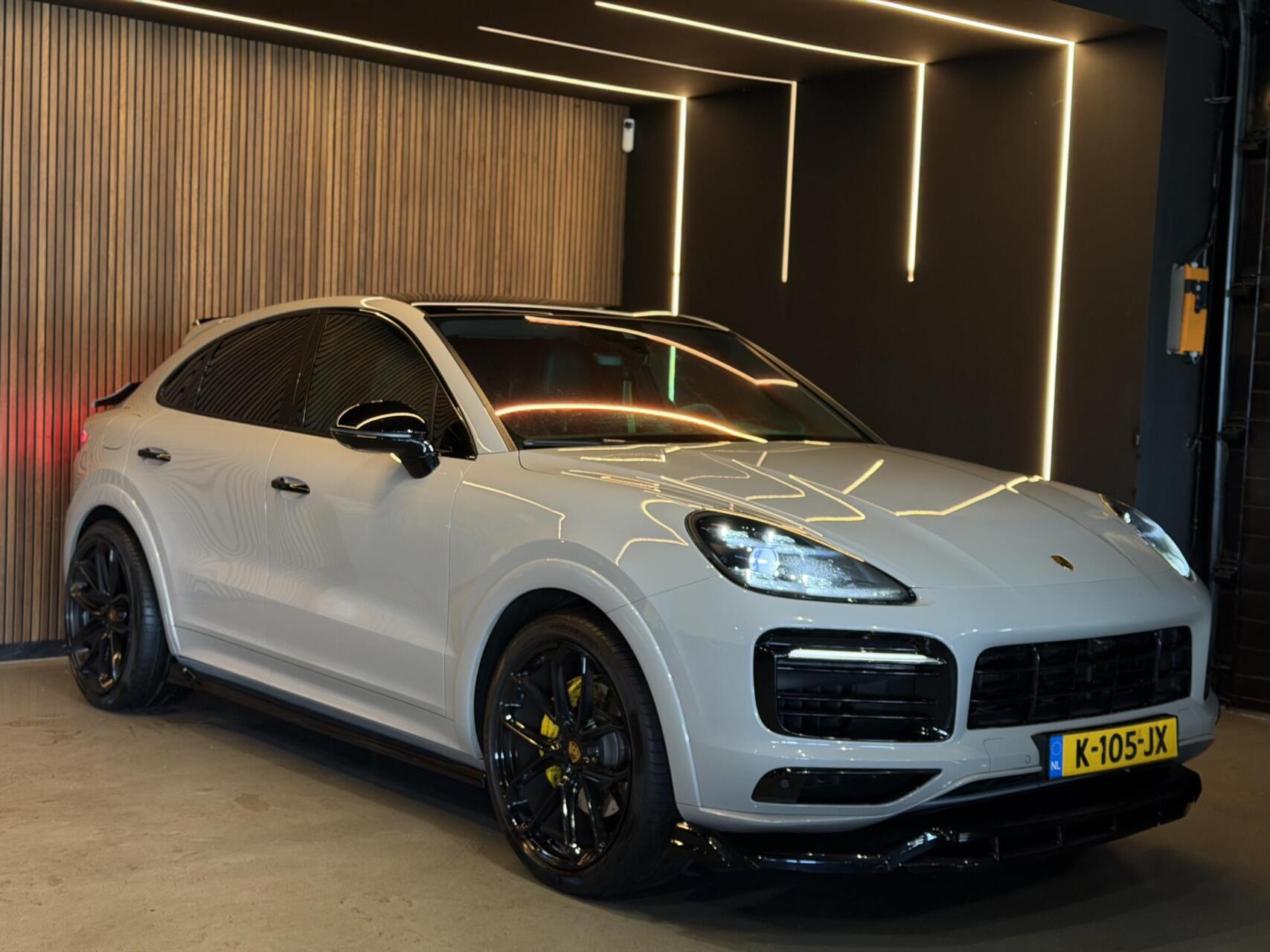 Foto van Porsche Cayenne E-hybrid
