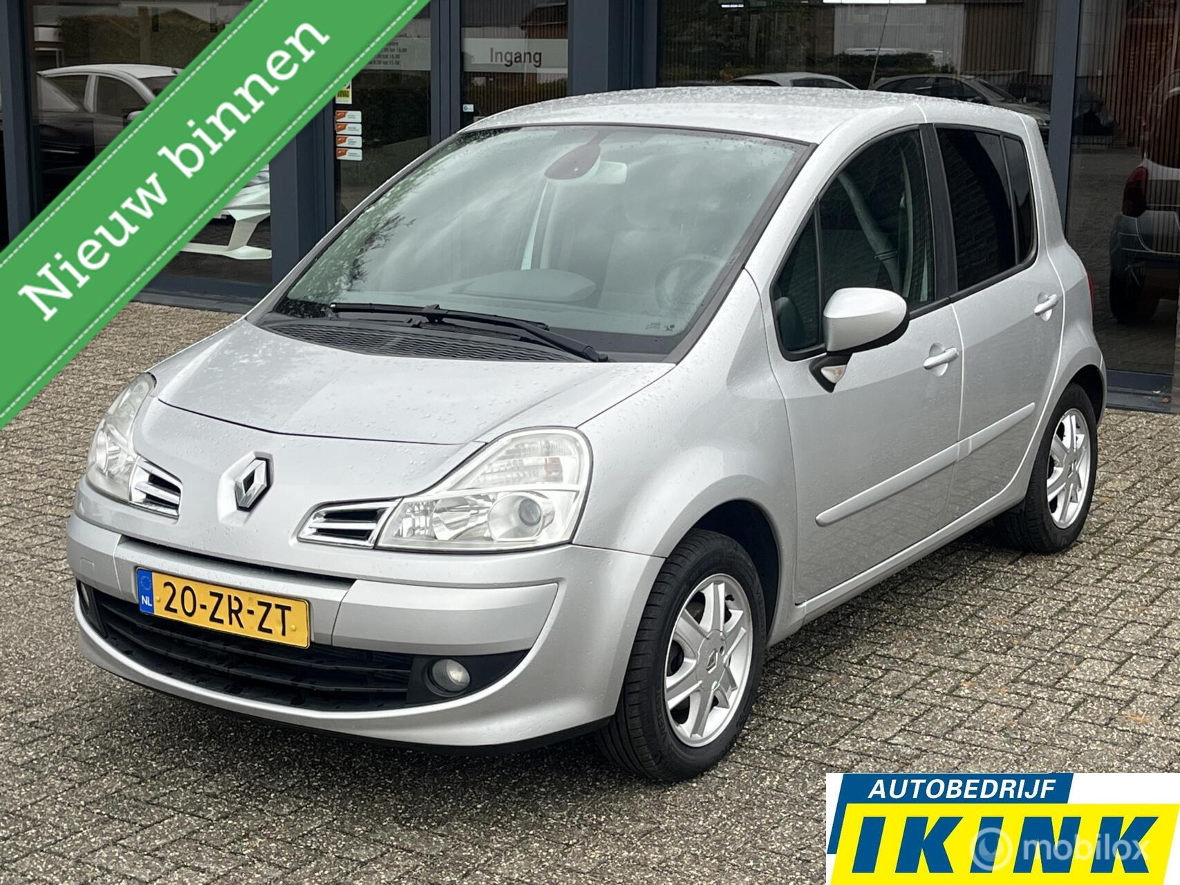 Renault Modus 1.2 TCE Dynamique 2008 - voorkant