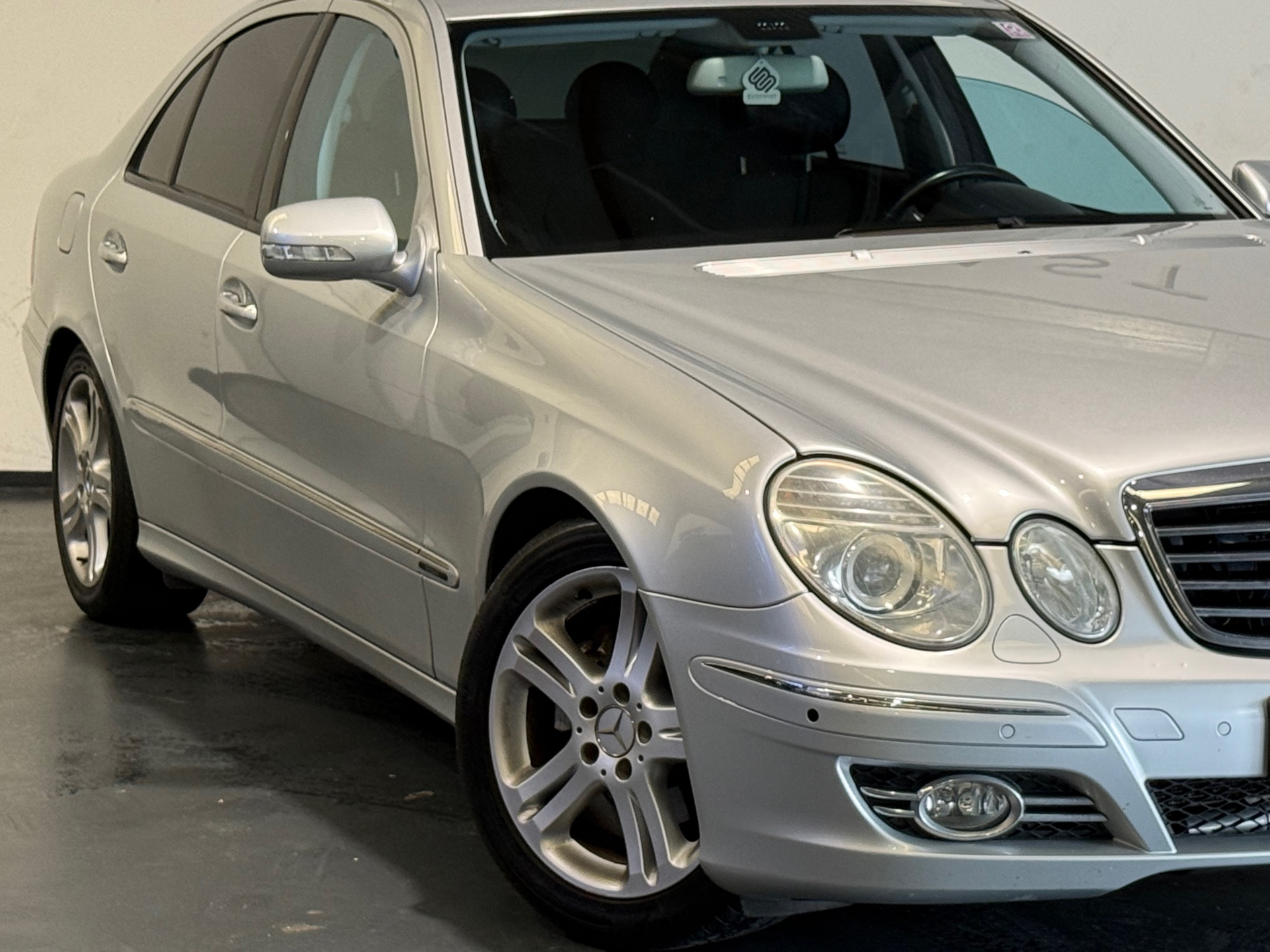 Foto van Mercedes-Benz E 280